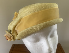 Vintage CHARLES of CALIFORNIA 50s PillBox Yellow Straw Hat with Velvet Ribbon