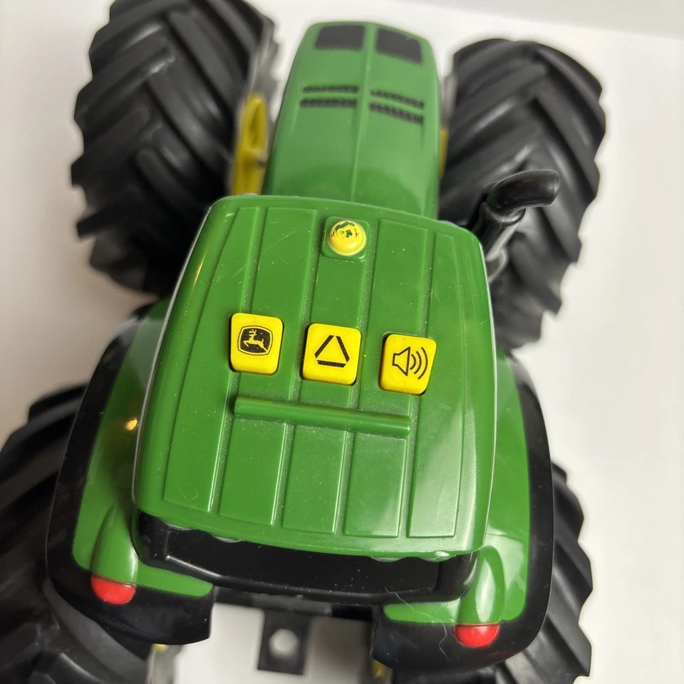 John Deere 2011 Monster Treads Tractor.   - Image 3 of 4