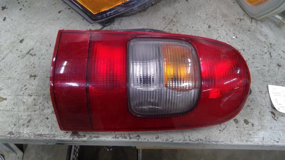 Luz trasera derecha pasajero para 97-05 VENTURE 609961 Foto 3 de 4