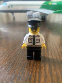 LEGO CITY: Cargo Terminal 60022 (Plane, Cargo and Pilot Only)