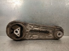 Support moteur Nissan NV200