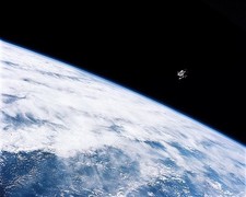 APOLLO 9 LUNAR MODULE SPIDER EARTH ORBIT NASA PHOTOGRAPH PHOTO PRINT