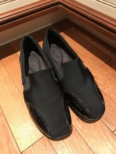 Clarks Women  s Black Slip On Flats Shoes 7M