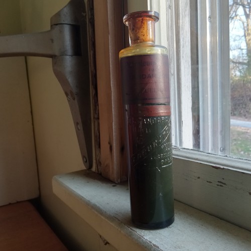 STANDARD OIL CO LABORATORY EMB BOTTLE & RARE STANDARD FUEL OIL LABEL EARLY 1900 - Picture 3 of 6