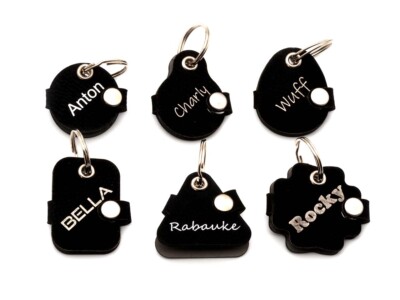 Hundemarkentasche für Hunde-Halsband Schwarz Silber | mit Gravur, Druckknopf