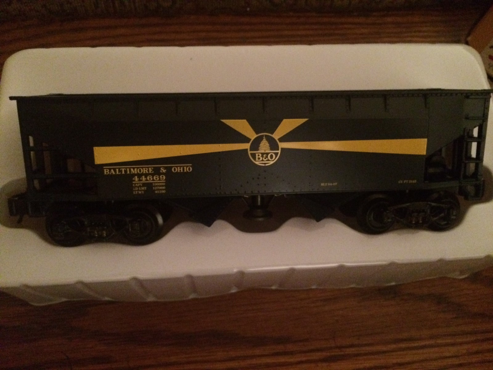 K-Line by Lionel #22147 B&O Operating 2-Bay Hopper w/ Coal Loads New in ...