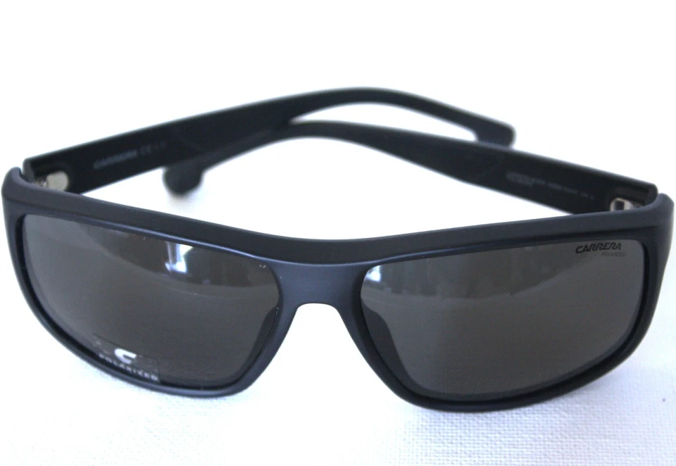 Gafas de sol Carrera Black Mate Frame 61 mm lentes polarizadas 8038/S NUEVAS Foto 3 de 4