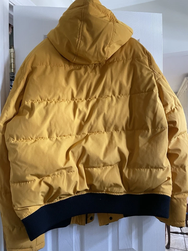 Chaqueta acolchada amarilla Tommy Hilfiger para hombre L Foto 3 de 4