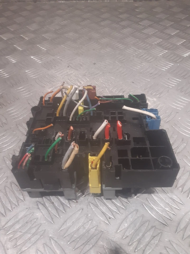 Peugeot 206 2000 caja de fusibles 96280244 Foto 3 de 3