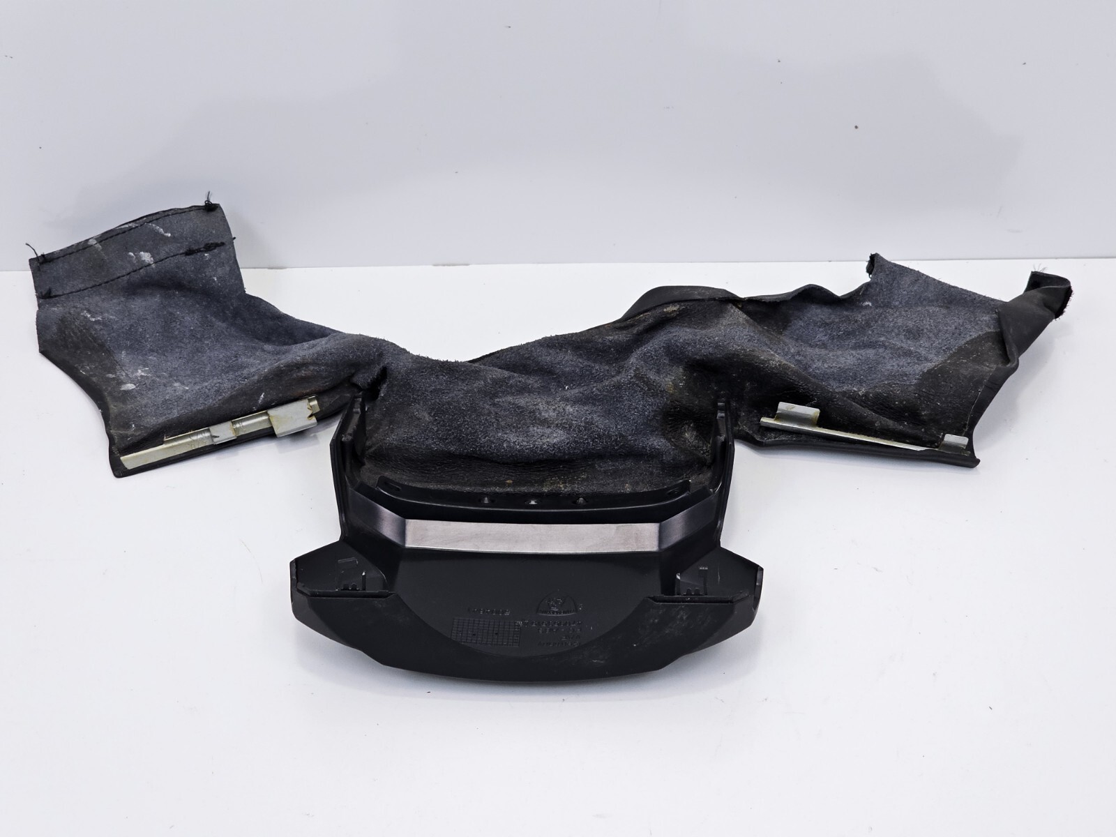 LAMBORGHINI AVENTADOR 12-16 UPPER STEERING COLUMN TRIM PANELS OEM 470953515A