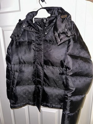 Louis Vuitton Puffer Jacke Mantel Größe 40 fällt Medium aus Neu mit Etikett UVP 4250£