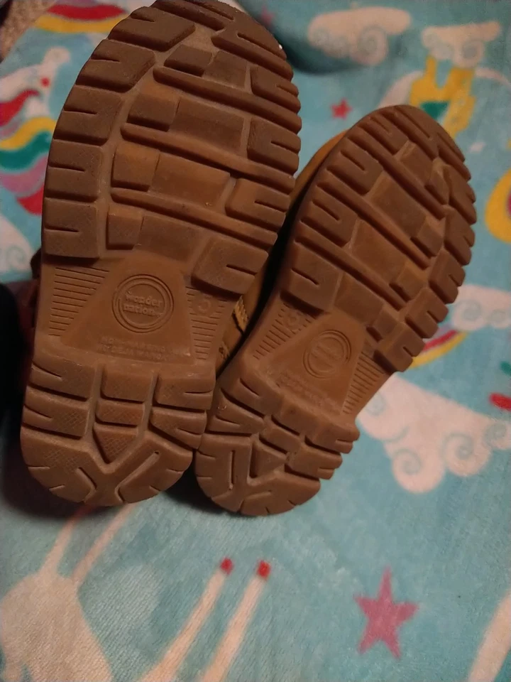 Timberland Baby Dupes Talla 5 Correa Perfecto Estado Sin Caja Cremallera Foto 3 de 4