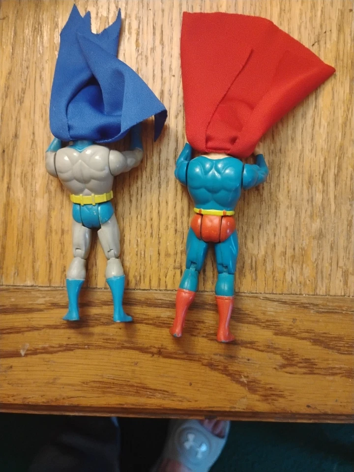 Puño perforador Superman y Batman 1984 vintage Foto 3 de 3