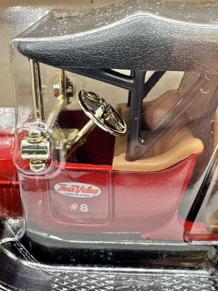 ERTL True Value 1/25 Scale 1918 Ford Truck Runabout Barrel Bank Die Cast Metal - Image 4 of 4