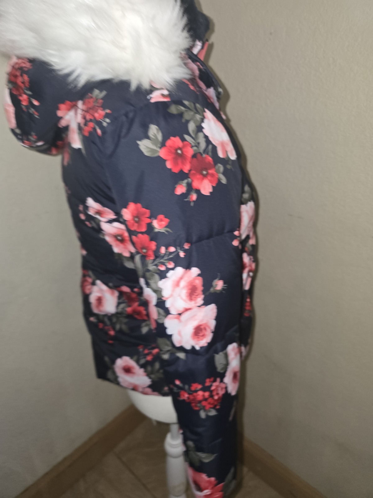 Picture 4 of 11