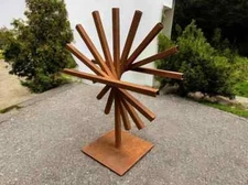 Modern Rusted Steel Sculpture – Abstract Geometric Garden Art for Lawn or Patio