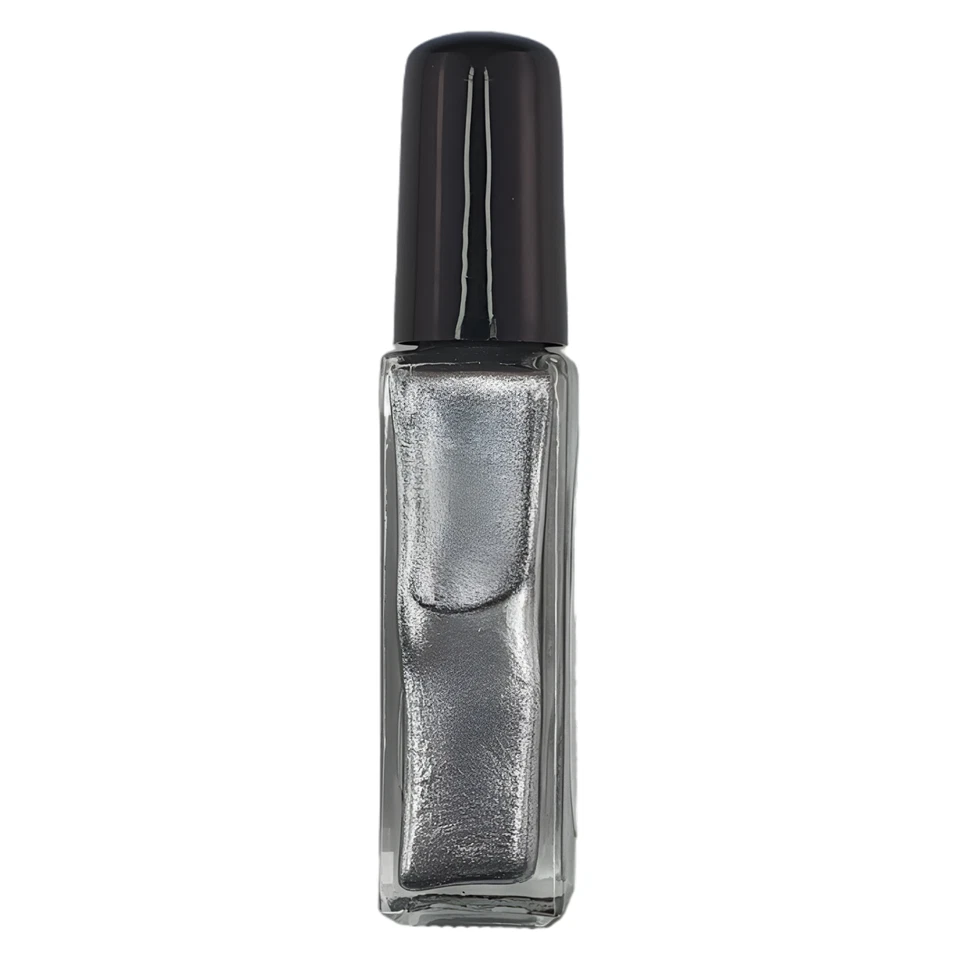 8ml Nailart Fineliner Silber. Glasflasche. Auf Nagellack Basis