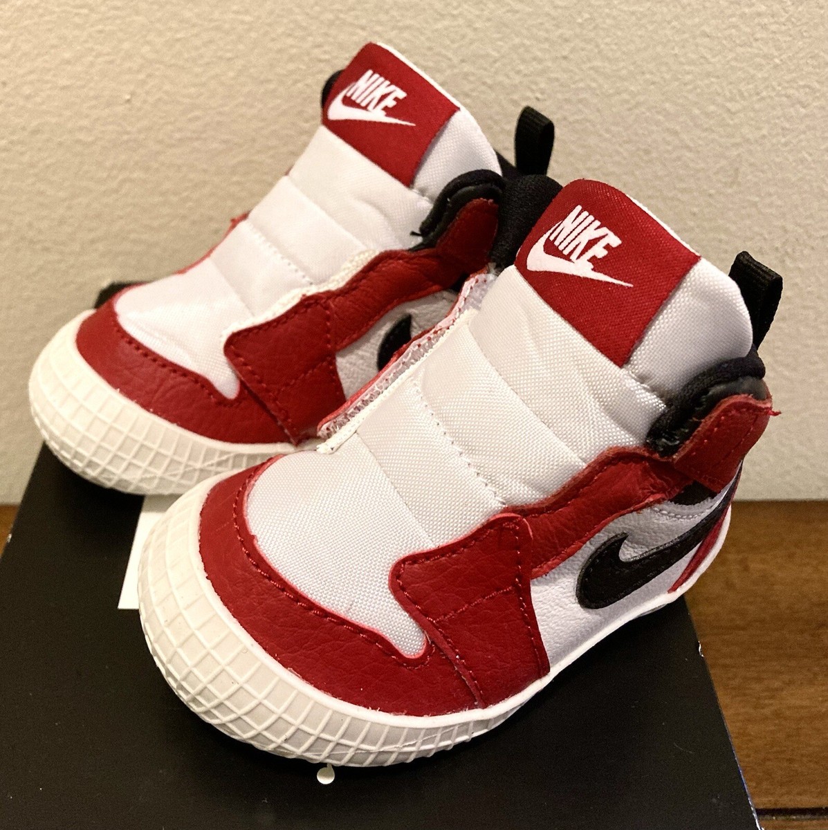 Nike Air Jordan 1 AT3745-163 Chicago Crib Bootie White Black Red Baby New Size 3
