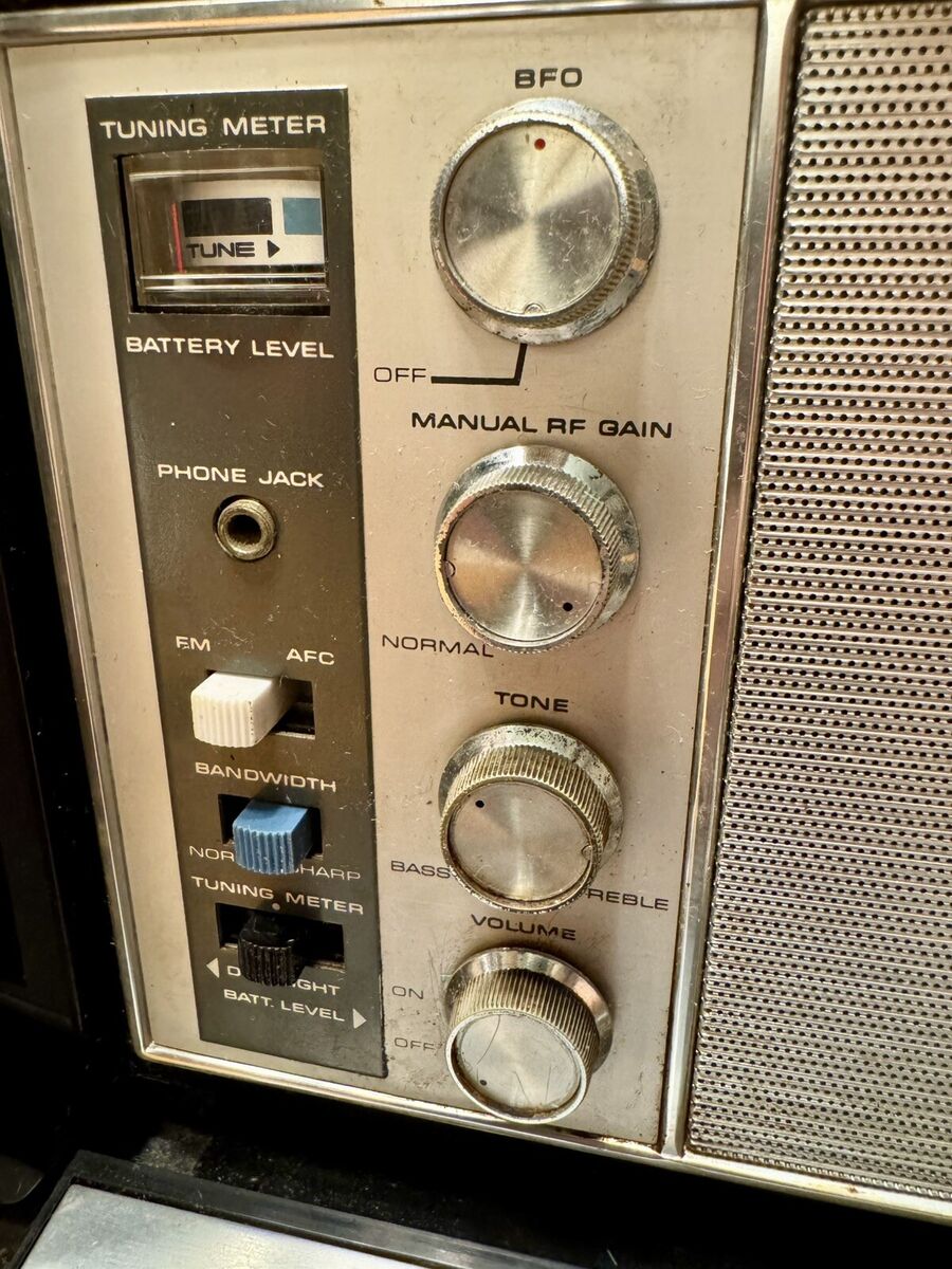 Tested Zenith Trans Oceanic Royal 7000-1 Multi 11 Band Am FM Tested Zenith Trans Oceanic Royal 7000-1 Multi 11 Band Am FM