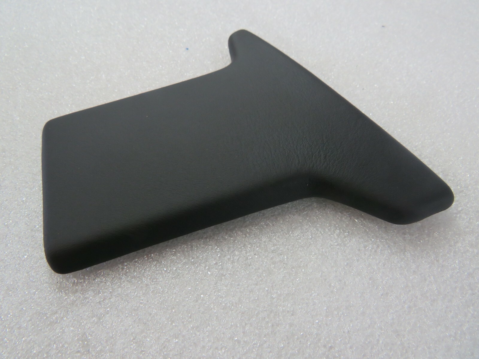 Lamborghini Huracan, LP580, LP610, RH, Lower Console Trim, Used, P/N 4t0857110