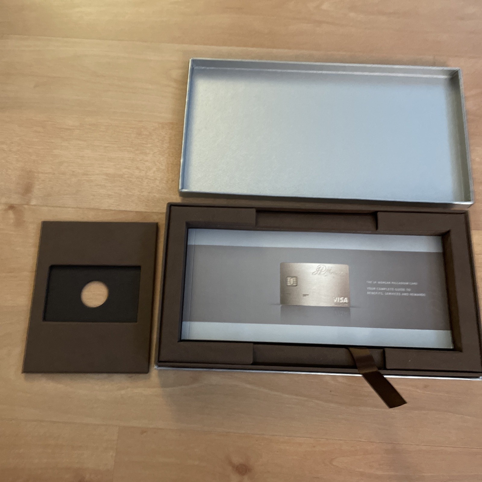 Original the J.P. Morgan Palladium Visa Signature Card Box, very RARE