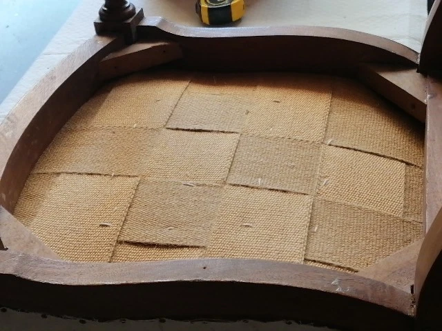 Prie dieu ancien en NOYER rénové - Photo 3/4