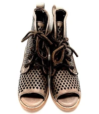 Freebird Benni Brown Ankle Bootie Sandals Sz 8 Women