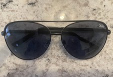 Quay Australia Vivienne 126 Black/Smoke Aviator Sunglasses-Excellent Cond w/case