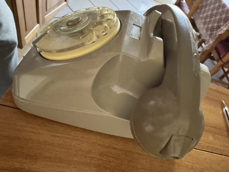 TELEFONO SIP A DISCO ANNI 60/70 Vintage - Immagine 2 di 3