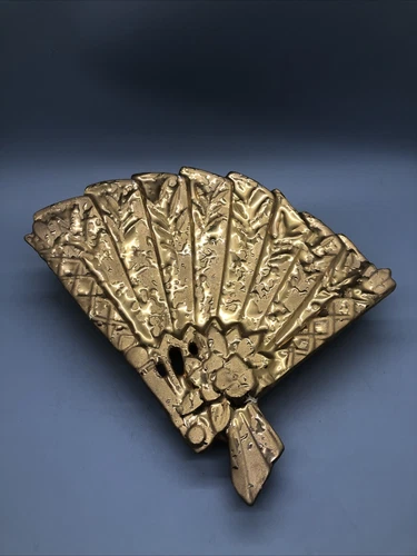 Vintage McCoy Pottery 24k Sunburst  Gold Fan Wall Pocket Vase CRACK