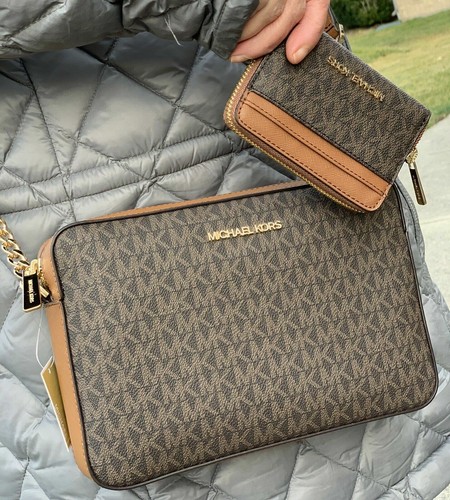michael kors jet set item
