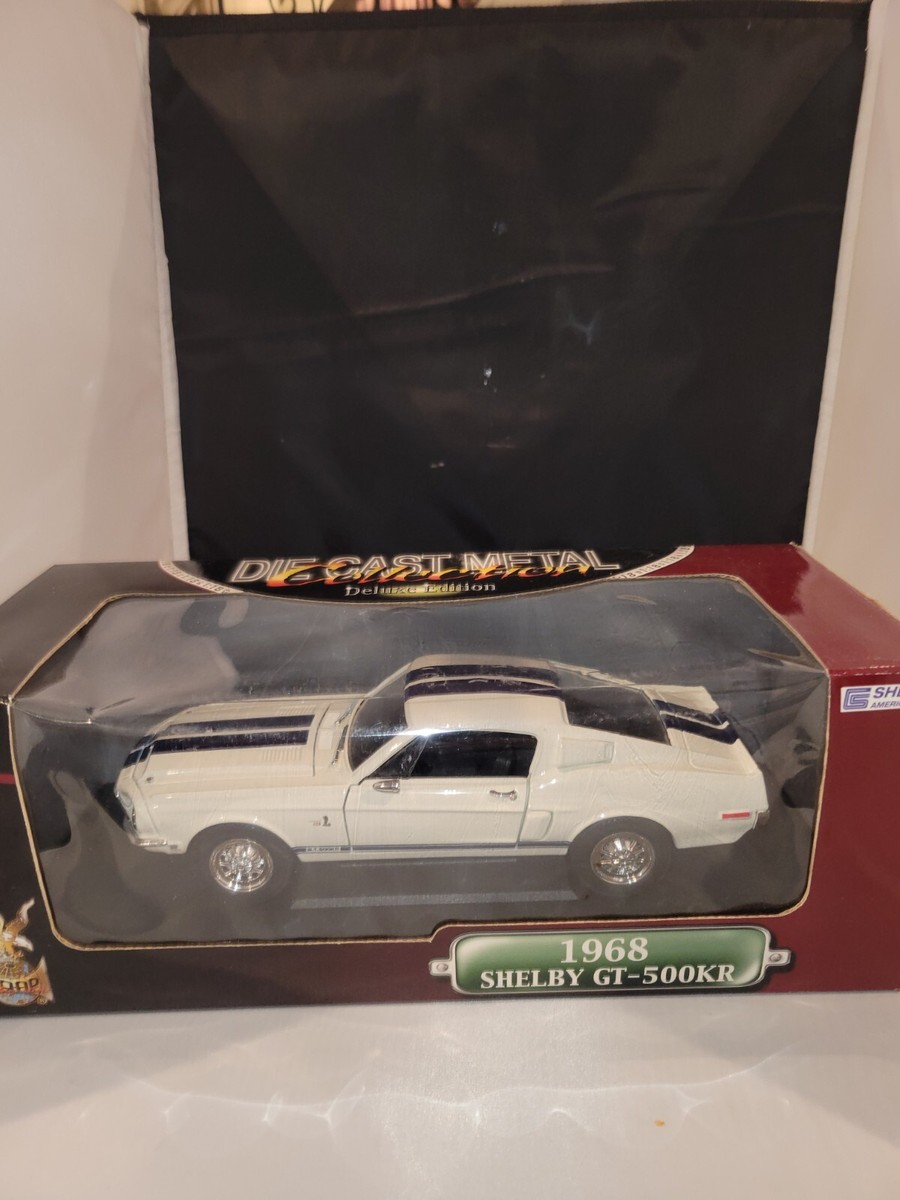 1:18 1968 Ford Shelby GT-500KR White / Blue Die Cast Car