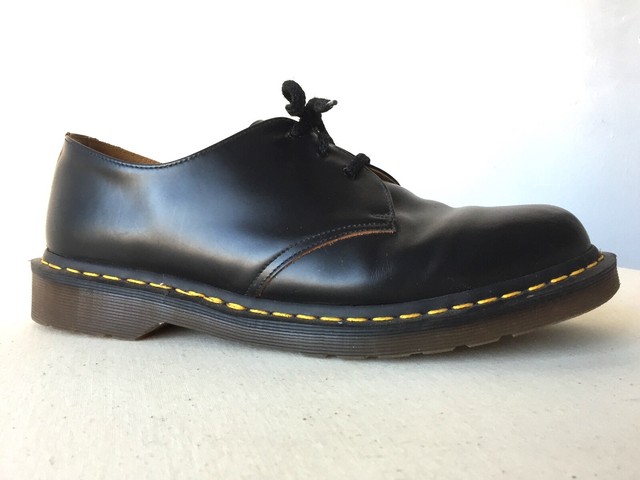 dr martens 1561