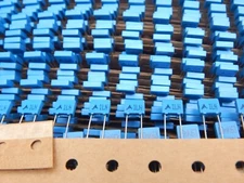 EPCOS B32529-C103-K289 METAL FILM POLYESTER CAPACITOR 0.01uF 63V -LOT OF 50 CAPS