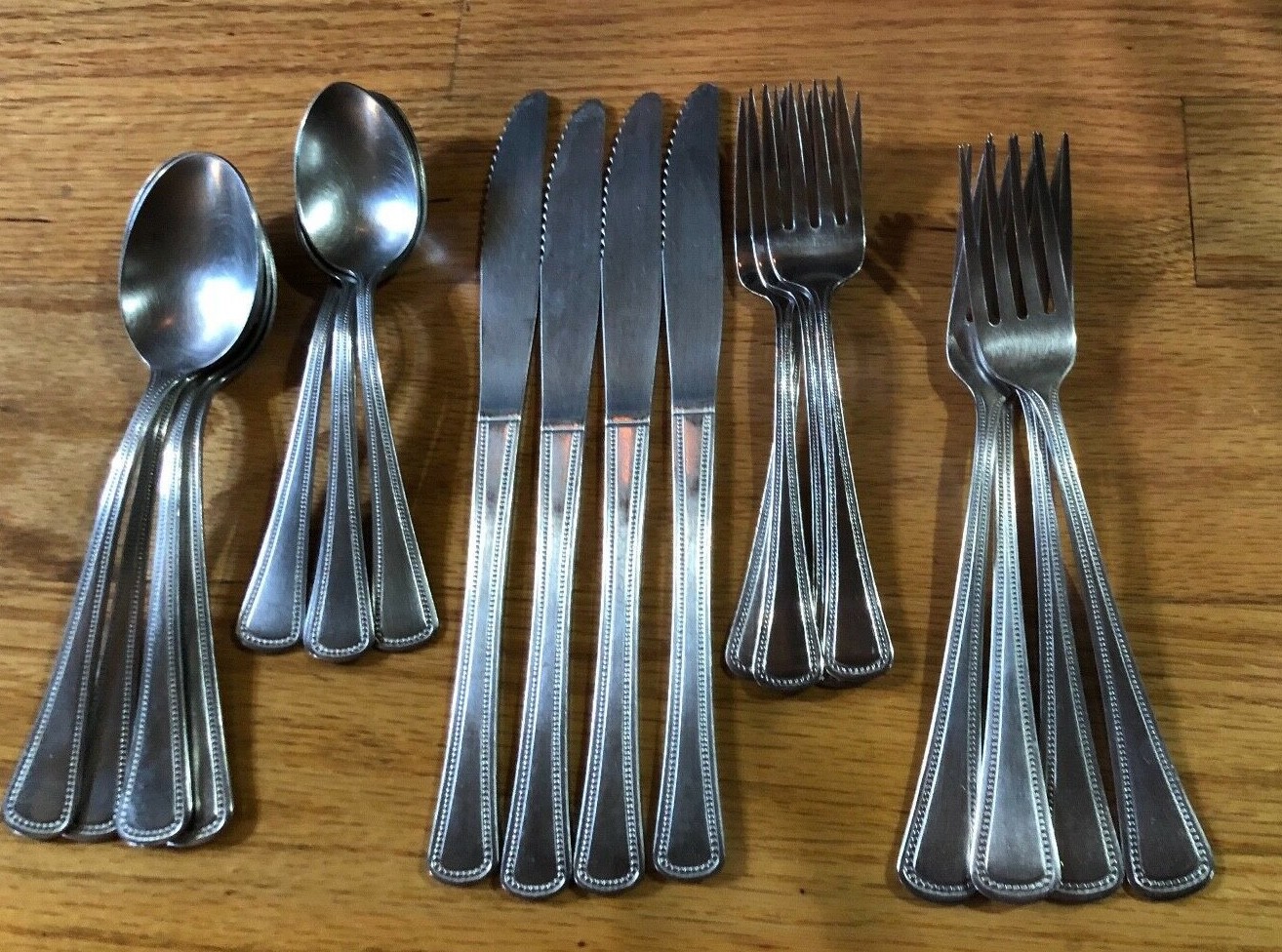 Oneida NEEDLEPOINT / BEADED ARTISTRY Stainless Flatware CHOICE eBay