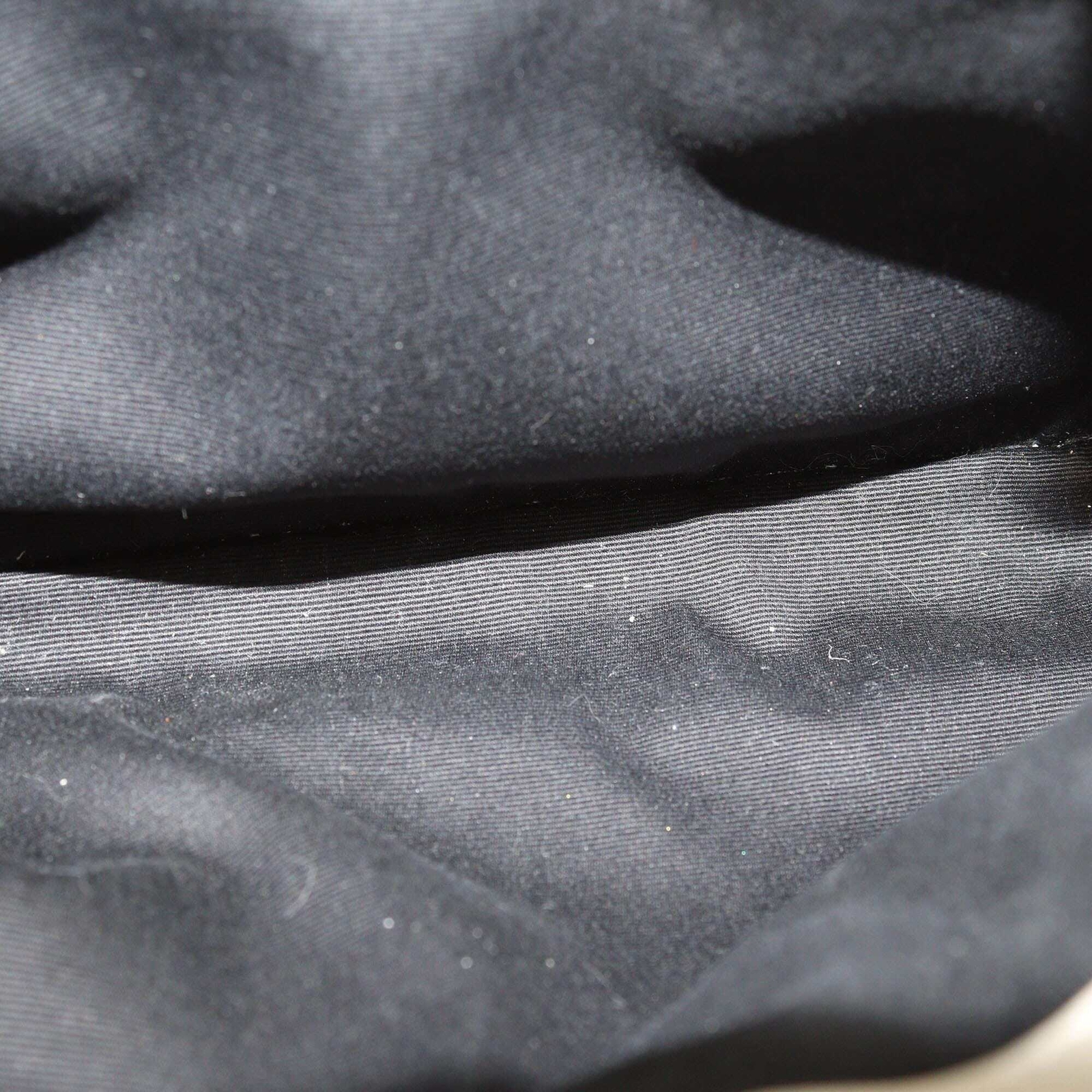 Borsa a tracolla Saint Laurent Off White Matelassé piccola Loulou