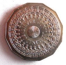1977 AUSTRALIA 50 CENTS - Excellent Coin - FREE SHIP - Bin #1001