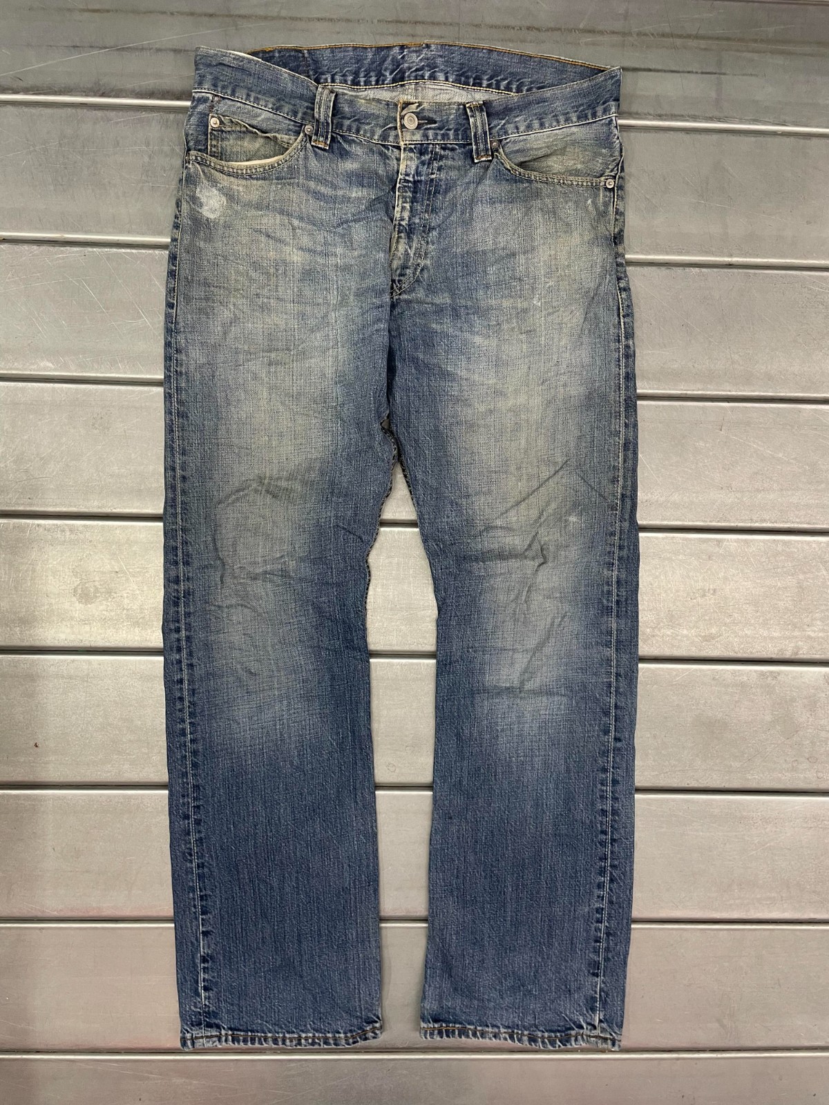 Levis 506 Jeans  Mens 36X33 Blue Medium Wash Denim Straight Leg Faded Distressed
