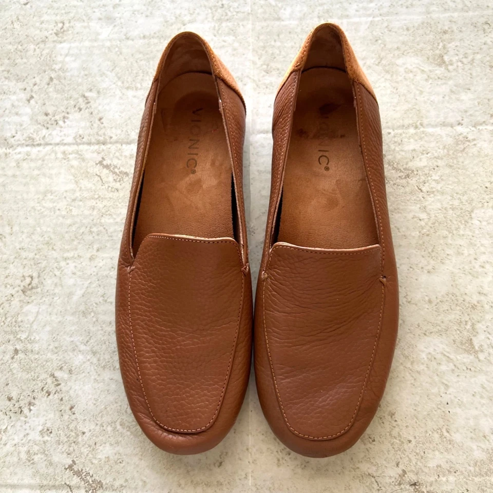Mocasines informales sin cordones de cuero marrón Vionic para mujer talla 7,5 Elora Foto 4 de 4