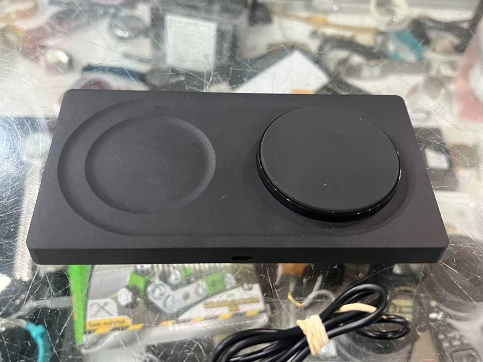 BELKIN BOOSTCHARGE PRO WIZ019 2 IN 1 WIRELESS CHARGING PAD WITH MAGSAFE - Image 2 of 4