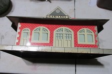 vintage 0 scale railroad train station Marx Girard 9"L-5 1/2"W 5" tall