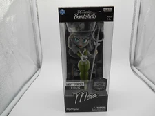 DC Bombshells Mera Noir Edition Hot Topic Exclusive Vinyl Figure