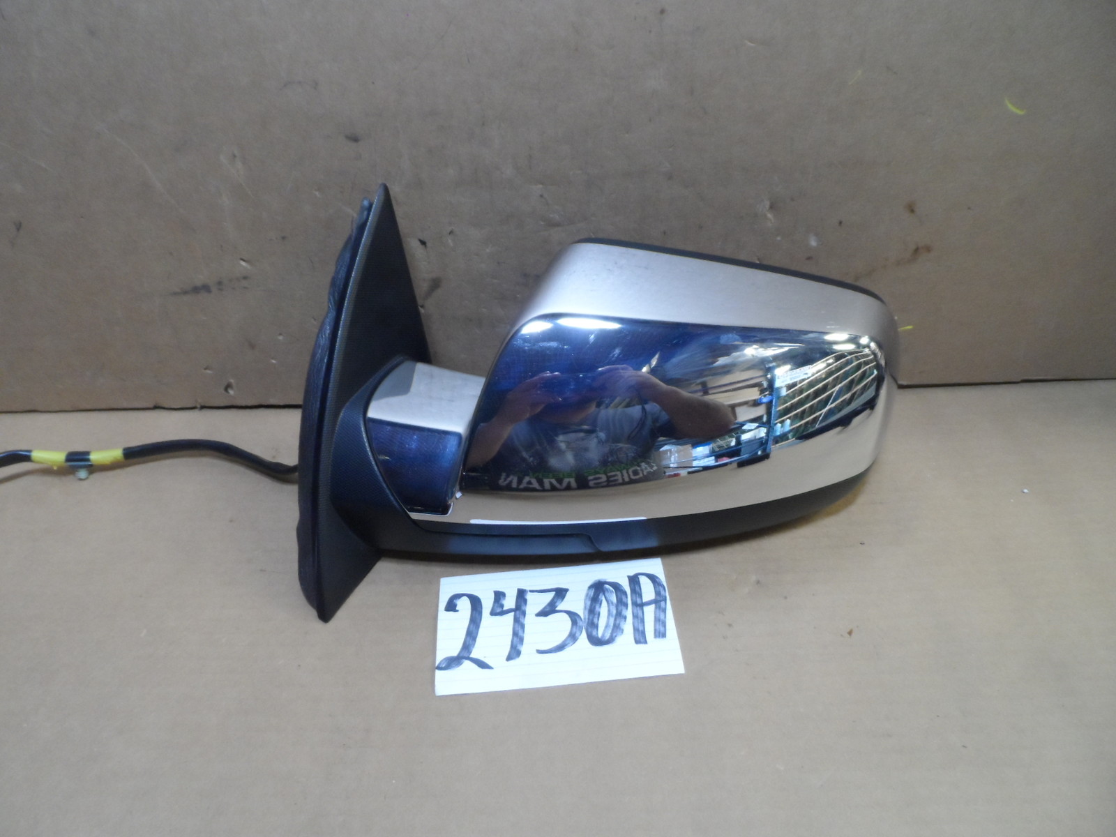 10 11 12 13 14 15 Chevrolet Equinox DRIVER side Mirror Used Power Chrome #2430-A