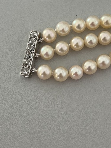 6487- Bracelet Perles Akoya Boucheron 3 Rangs Fermoir Or Gris Diamants - Imagen 3 de 7