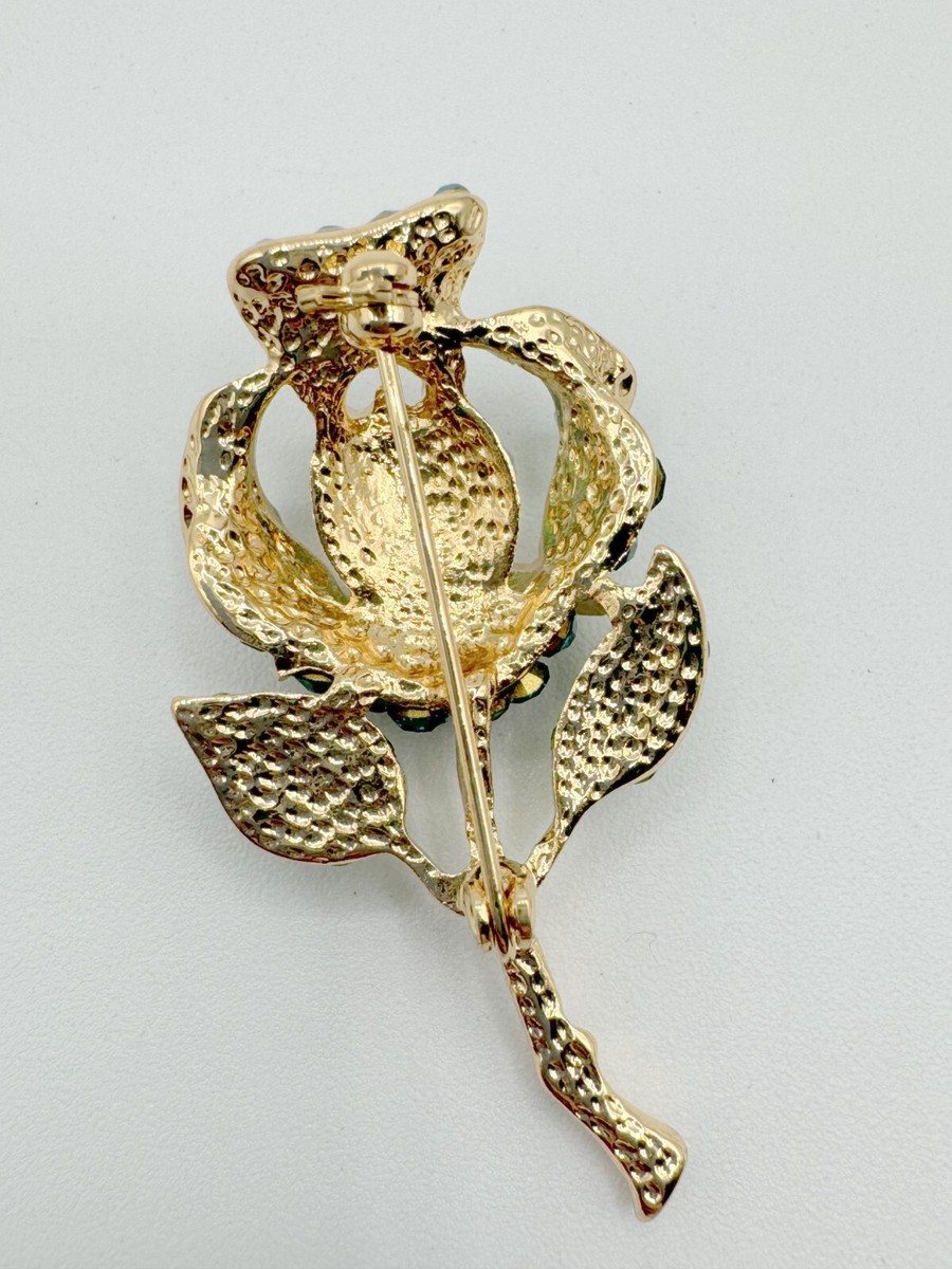 T4-854 BROOCH GOLD TONE PIN 2