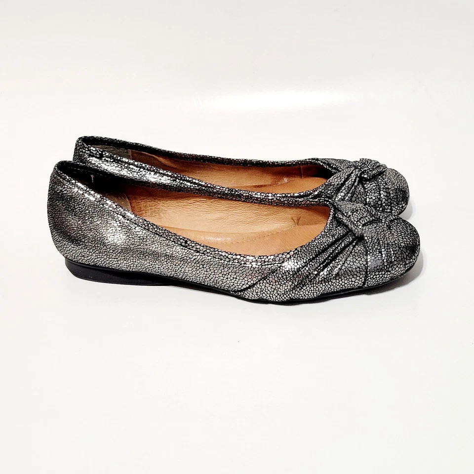 Zapatos planos de ballet Nurture Callista plateados metálicos peltre negros sin cordones Wms 8,5 M Foto 3 de 4