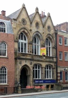FOTO HEPPERHAUS OSTPARADE LEEDS EIN CHARAKTERVOLLES VENEZIANISCH-GOTISCHES GEBÄUDE IN