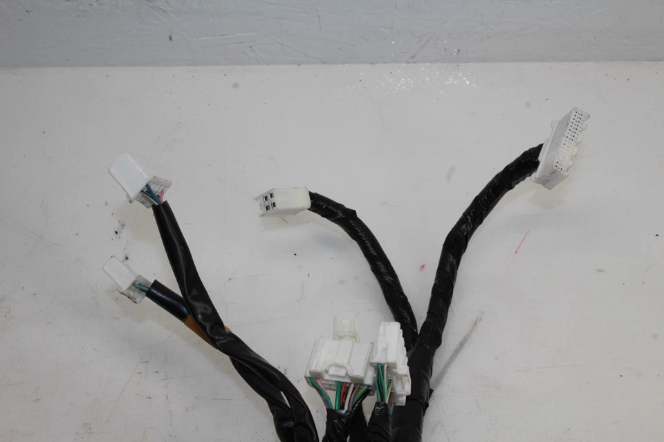 Arnés de cables bahía de motor aire acondicionado Mazda MX-5 Miata 2016-2017 NA1L67010C OEM EK156 Foto 2 de 4