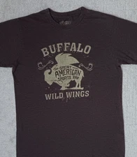 Buffalo Wild Wings Graphic T Shirt _ Size Medium