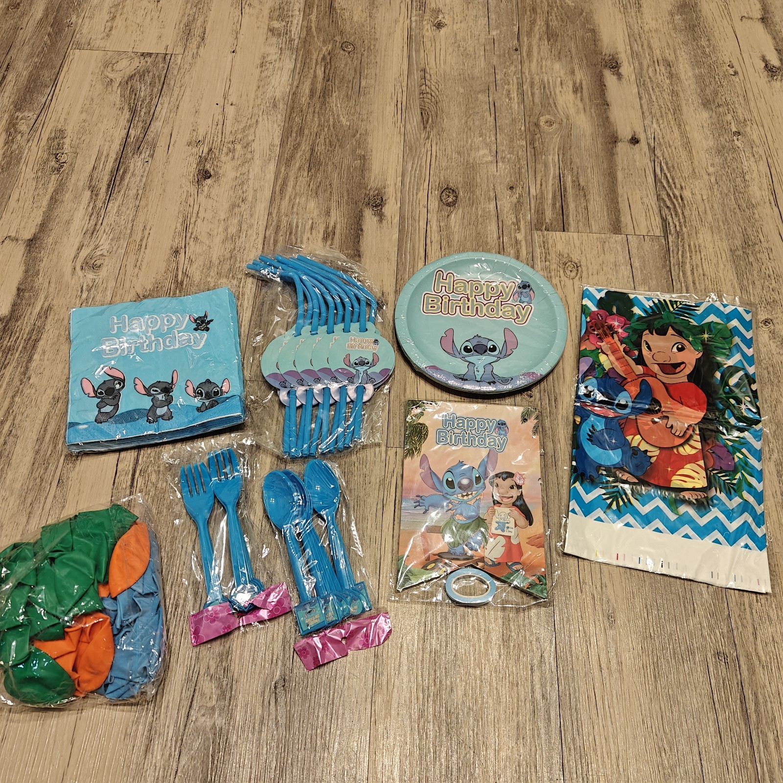 Lilo & Stitch Birthday Party Supplies Set – Plates Napkins Cups Balloons Decor